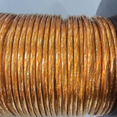 156 Hilos de Alambre Litz con Cinta de PI de 0.32mm de Diámetro y Voltaje de Ruptura de 6000V para Sistemas EV de Alta Frecuencia